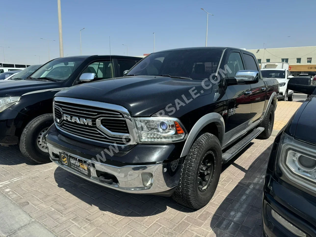 Dodge  Ram  laramie  2016  Automatic  252,000 Km  8 Cylinder  Four Wheel Drive (4WD)  Pick Up  Black