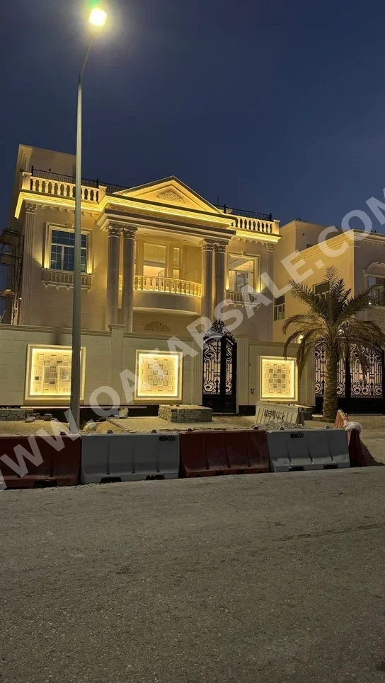 Family Residential  - Not Furnished  - Doha  - Al Duhail  - 8 Bedrooms