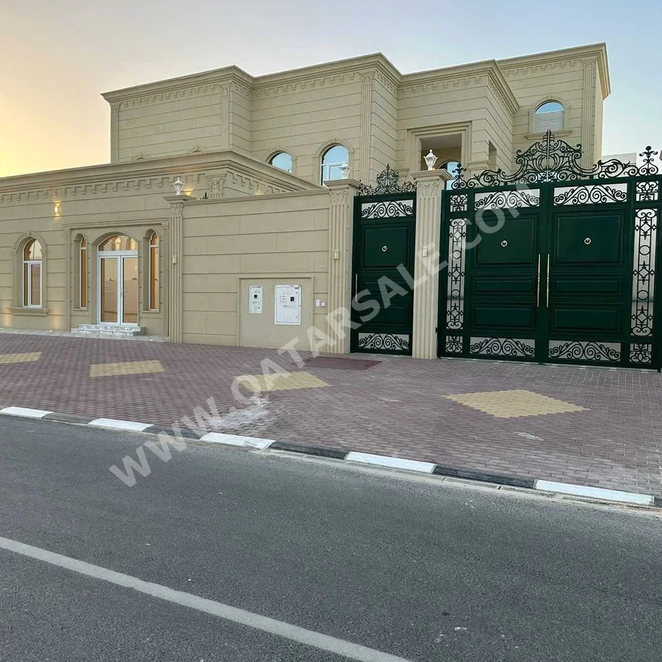 Family Residential  - Not Furnished  - Al Rayyan  - Al Themaid  - 8 Bedrooms