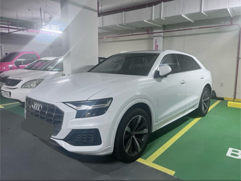 Audi  Q8  S-Line  2019  Automatic  87,000 Km  6 Cylinder  All Wheel Drive (AWD)  SUV  White