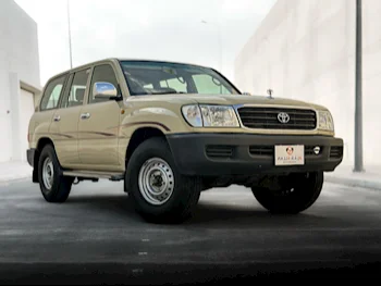 Toyota  Land Cruiser  GX  2001  Manual  582,000 Km  6 Cylinder  Four Wheel Drive (4WD)  SUV  Beige