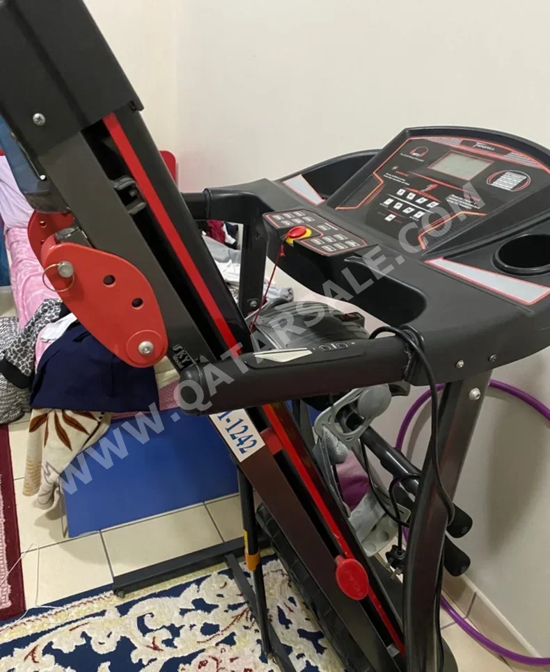 Gym Equipment Machines Treadmill Black 2020 With Installation