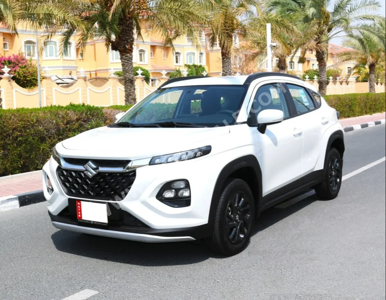 Suzuki  Fronx GL  4 Cylinder  SUV 2x4  White  2025