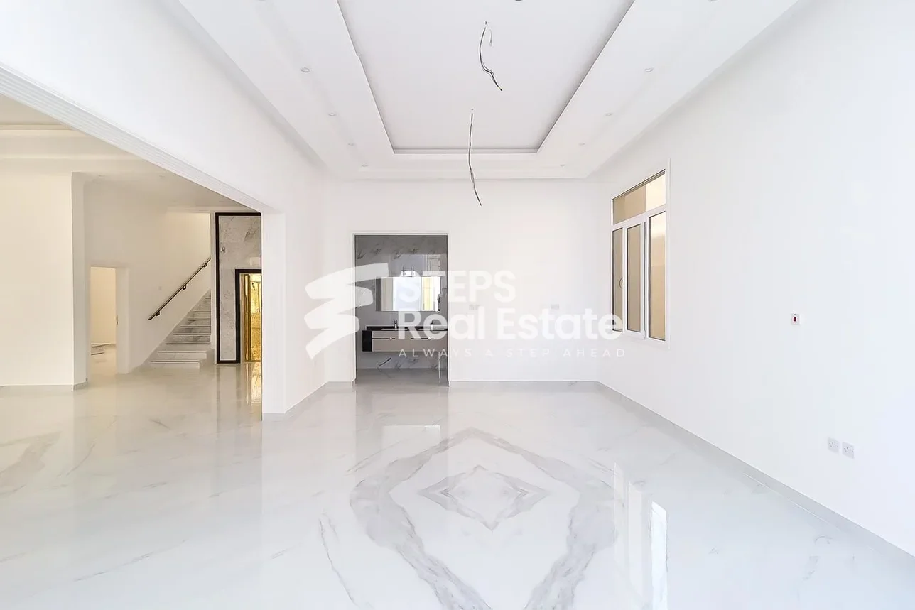 Family Residential  - Not Furnished  - Al Daayen  - Al Khisah  - 8 Bedrooms