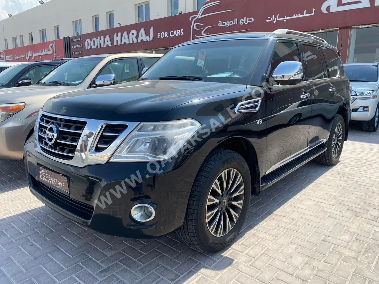 Nissan  Patrol  Platinum  2015  Automatic  221,000 Km  8 Cylinder  Four Wheel Drive (4WD)  SUV  Black