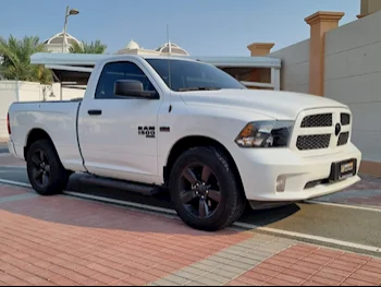 Dodge  Ram  Hemi Black edtion  2021  Automatic  72,000 Km  8 Cylinder  Four Wheel Drive (4WD)  Pick Up  White