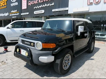 Toyota  FJ Cruiser  2011  Automatic  260,000 Km  6 Cylinder  Four Wheel Drive (4WD)  SUV  Black