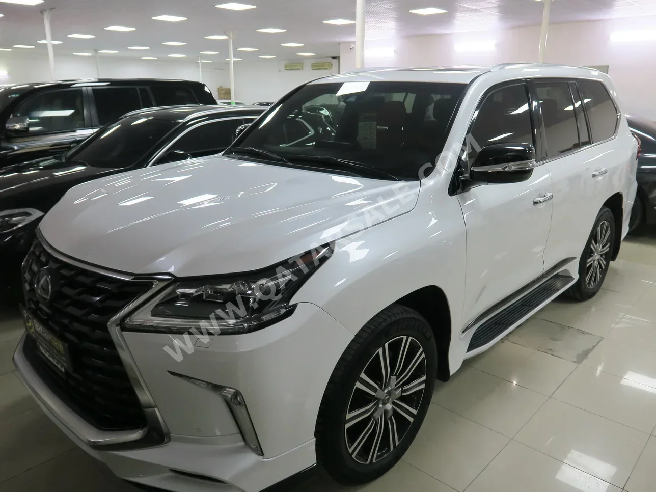 Lexus  LX  570 S  2021  Automatic  118,000 Km  8 Cylinder  Four Wheel Drive (4WD)  SUV  White