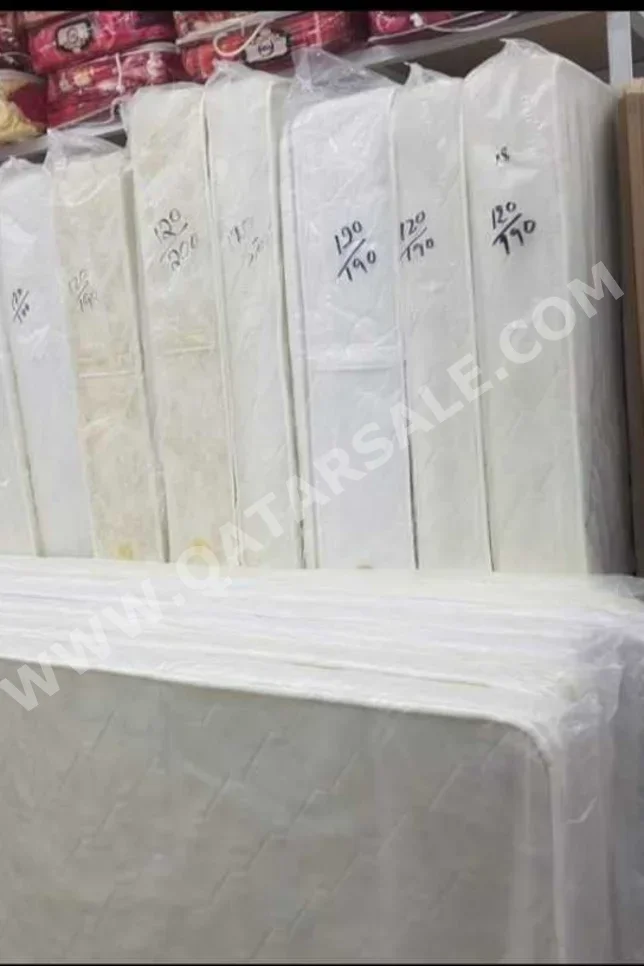 Qatar 2022 King Medium Qatar Foam With Installation With Delivery For