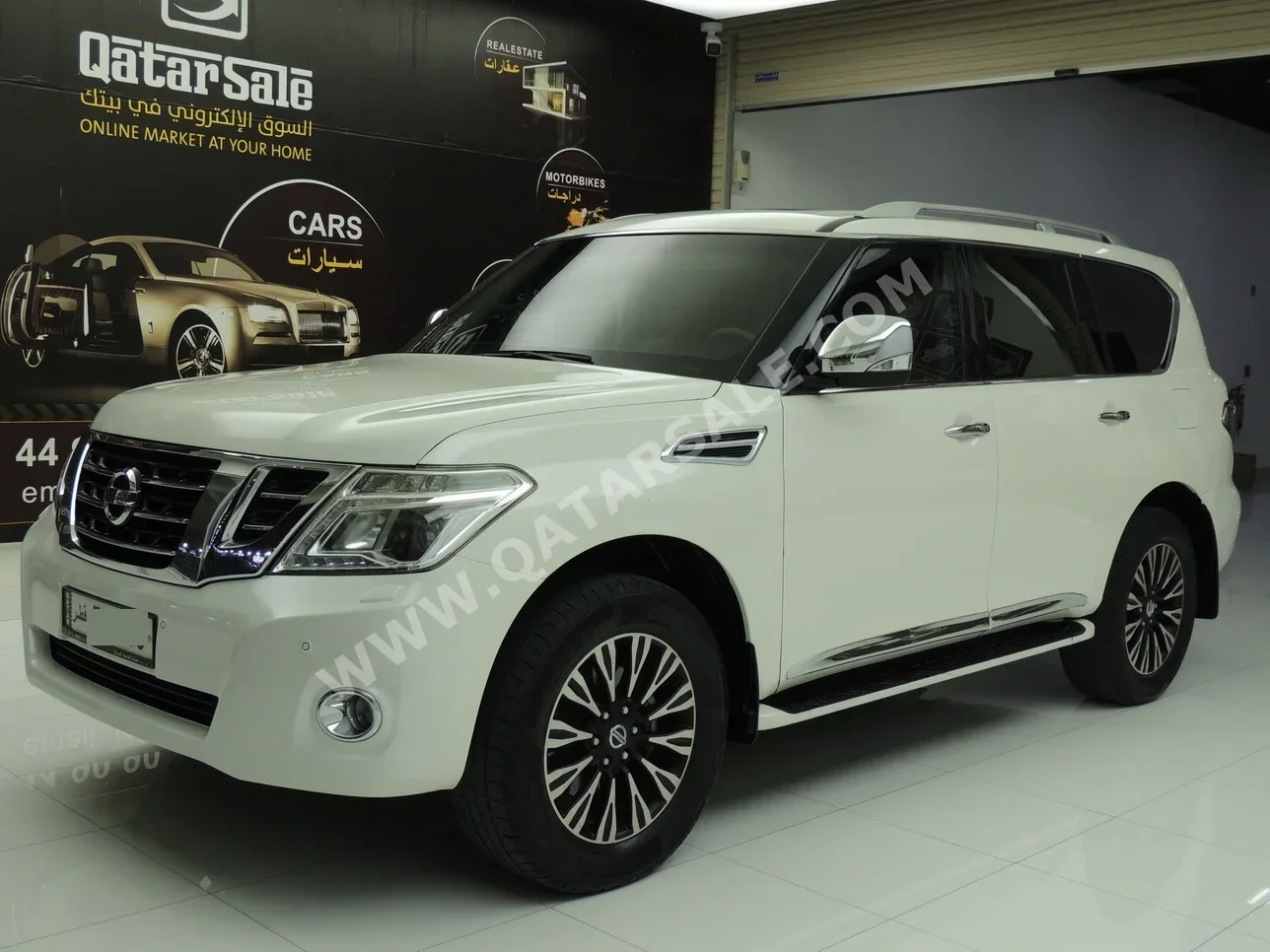  Nissan  Patrol  Platinum  2017  Automatic  205,000 Km  6 Cylinder  Four Wheel Drive (4WD)  SUV  White  With Warranty