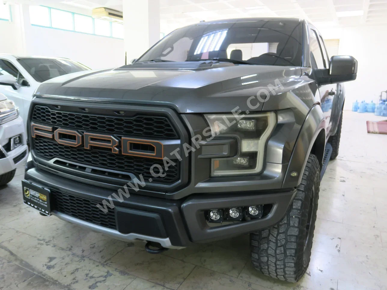 Ford  Raptor  2017  Automatic  95,000 Km  6 Cylinder  Four Wheel Drive (4WD)  Pick Up  Gray