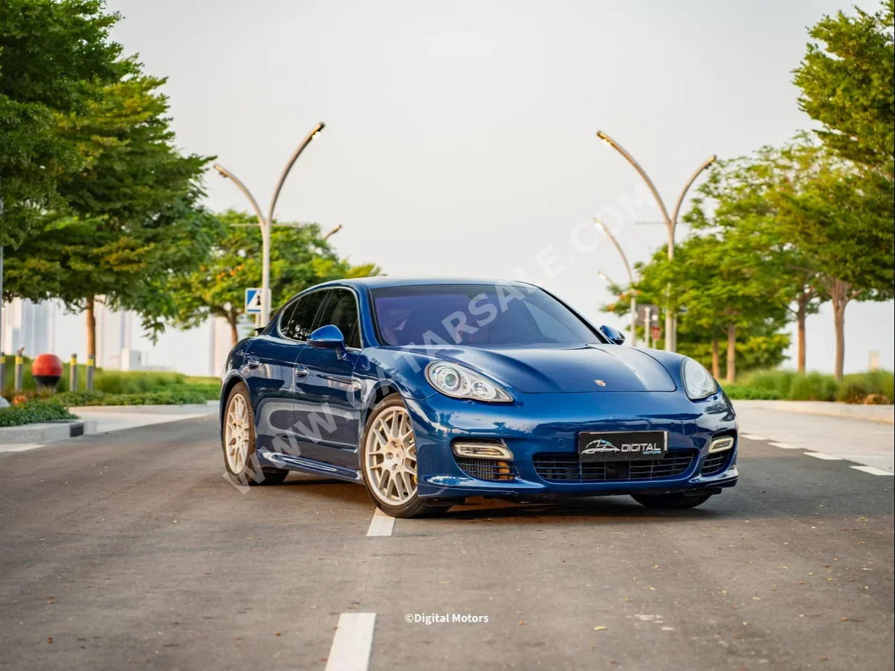 Porsche  Panamera  Turbo  2010  Automatic  66,700 Km  8 Cylinder  Rear Wheel Drive (RWD)  Sedan  Blue