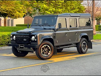 Land Rover  Defender  2016  Automatic  19,400 Km  6 Cylinder  Four Wheel Drive (4WD)  SUV  Black