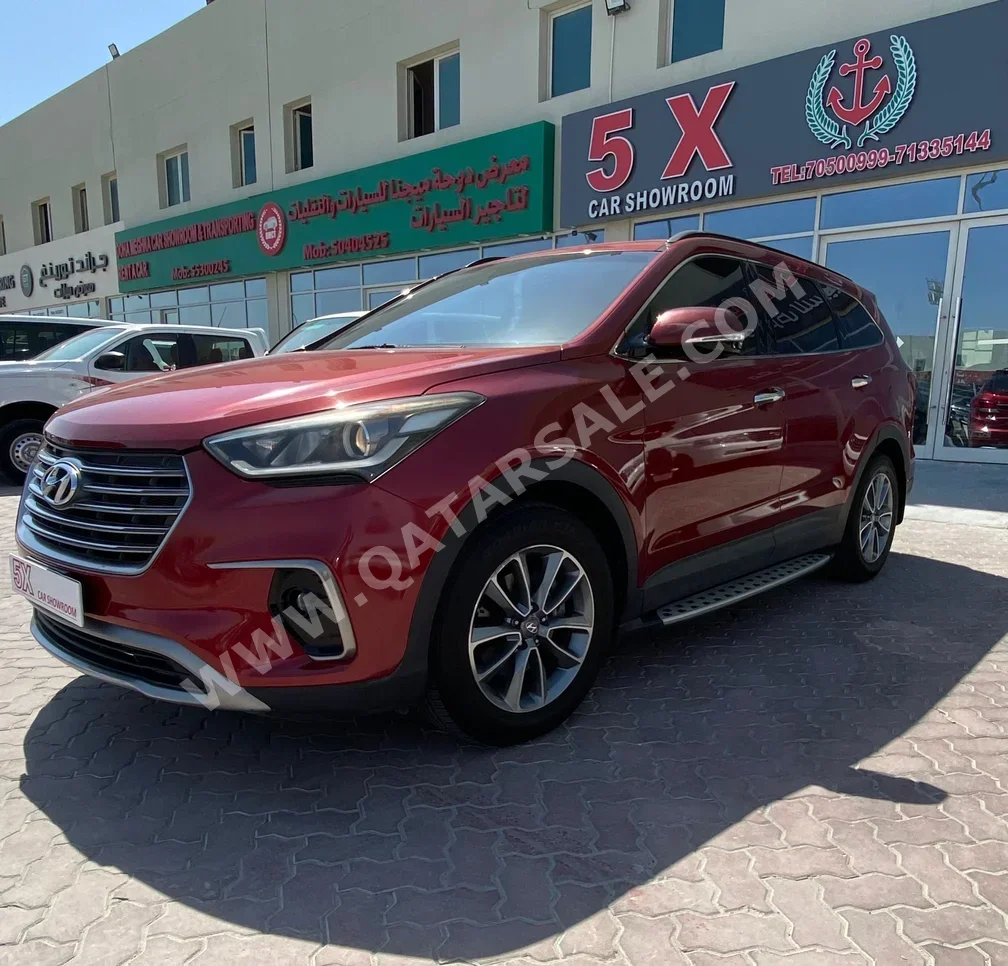 Hyundai  Grand Santa Fe  2017  Automatic  98,000 Km  6 Cylinder  Four Wheel Drive (4WD)  SUV  Red