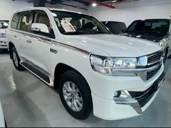 Toyota  Land Cruiser  GXR  2021  Automatic  171,000 Km  8 Cylinder  Four Wheel Drive (4WD)  SUV  White