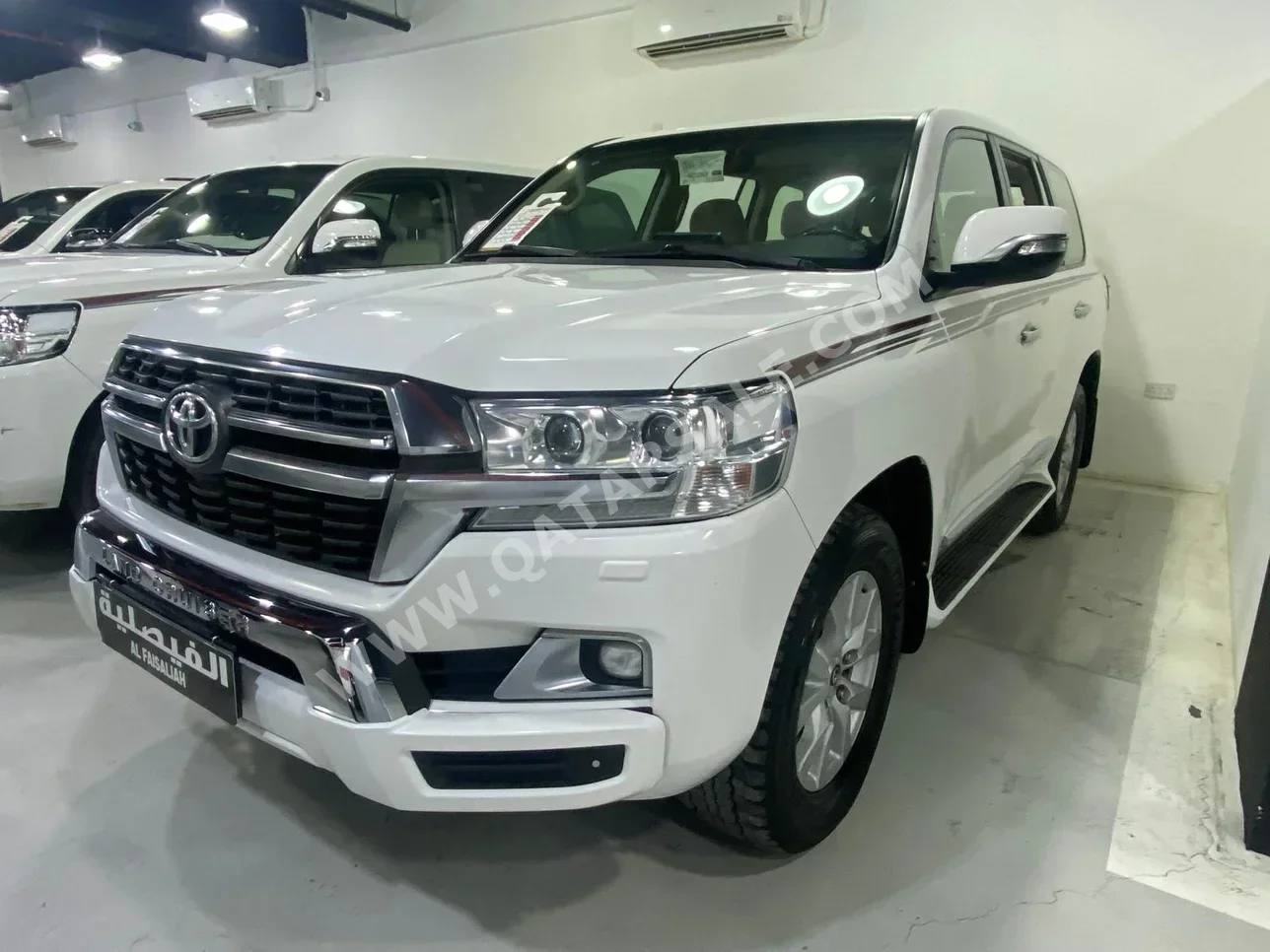 Toyota  Land Cruiser  GXR  2021  Automatic  203,000 Km  8 Cylinder  Four Wheel Drive (4WD)  SUV  White