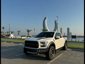 Ford  Raptor  SVT  2017  Automatic  120,000 Km  6 Cylinder  Four Wheel Drive (4WD)  Pick Up  White  With Warranty