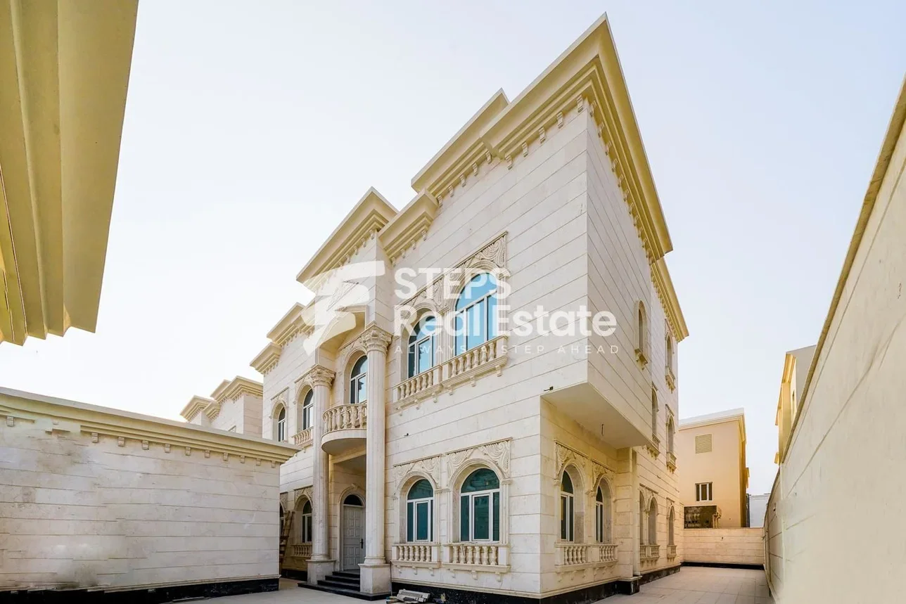 Family Residential  - Not Furnished  - Al Wakrah  - Al Wukair  - 7 Bedrooms