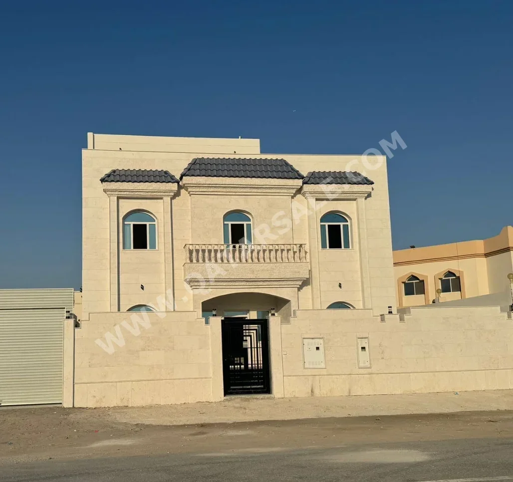 Family Residential  - Not Furnished  - Al Daayen  - Umm Qarn  - 7 Bedrooms