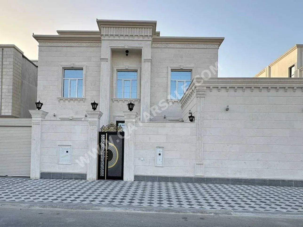 Family Residential  - Not Furnished  - Al Daayen  - Al Khisah  - 8 Bedrooms