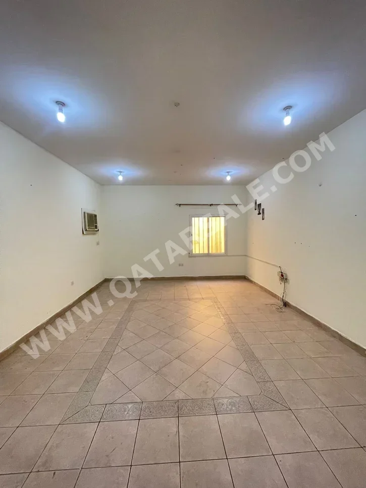 2 Bedrooms  Apartment  in Doha -  Fereej Bin Omran  Not Furnished