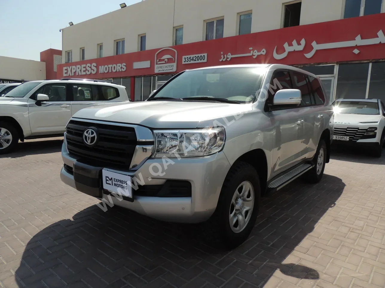 Toyota  Land Cruiser  G  2021  Automatic  119,000 Km  6 Cylinder  Four Wheel Drive (4WD)  SUV  Silver