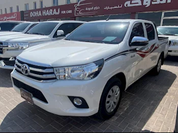 Toyota  Hilux  2020  Automatic  64,000 Km  4 Cylinder  Four Wheel Drive (4WD)  Pick Up  White