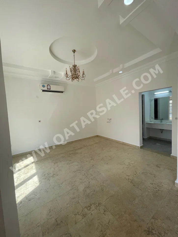 1 Bedrooms  Studio  For Rent  in Al Rayyan -  Abu Hamour  Not Furnished