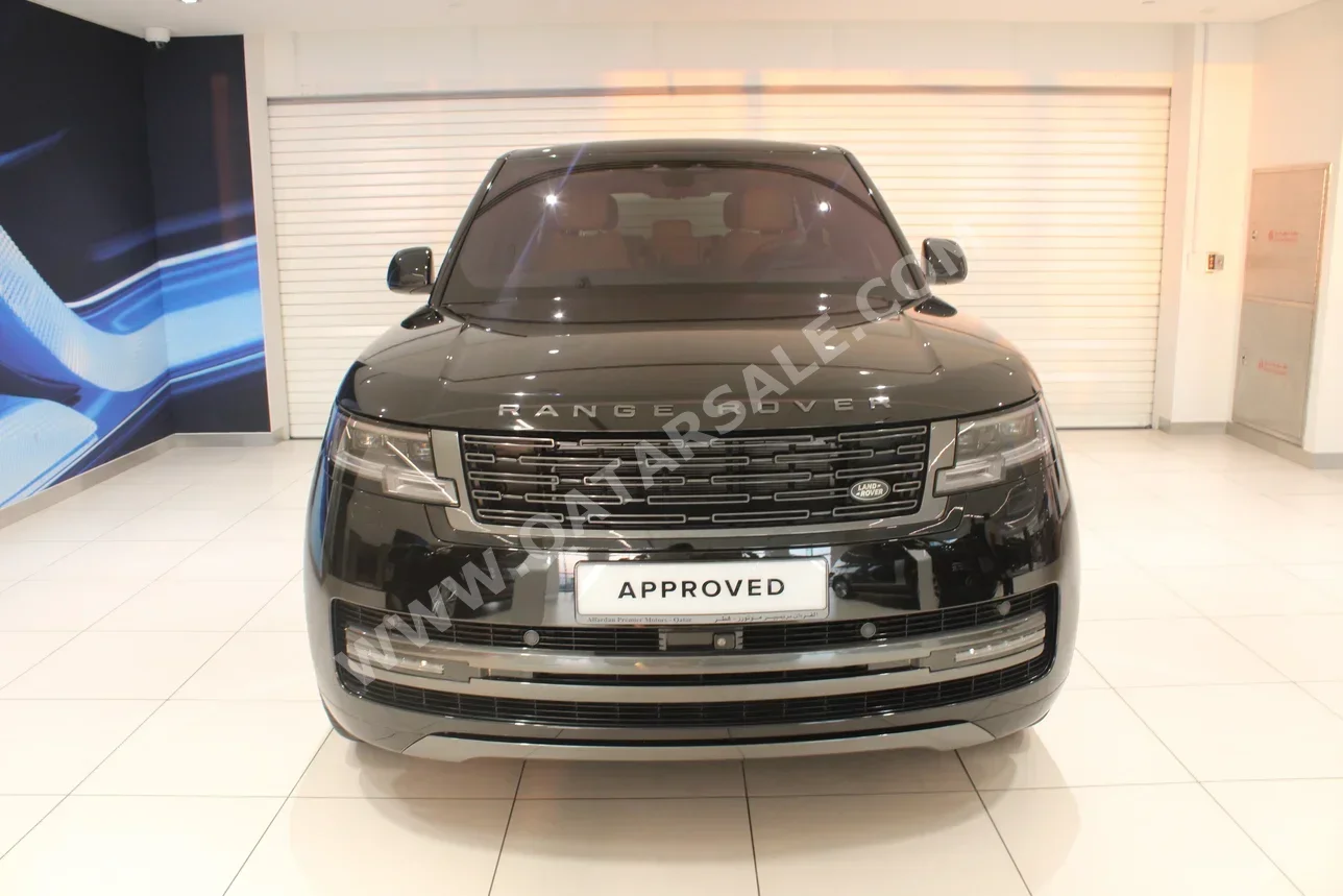 Land Rover  Range Rover  HSE  2023  Automatic  21,200 Km  6 Cylinder  Four Wheel Drive (4WD)  SUV  Black  With Warranty