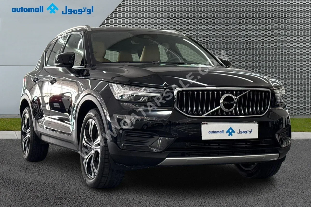 Volvo  XC  40  2022  Automatic  28,058 Km  4 Cylinder  Front Wheel Drive (FWD)  SUV  Black  With Warranty