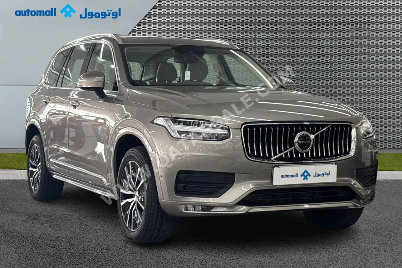 Volvo  XC  90  2022  Automatic  51,674 Km  4 Cylinder  Four Wheel Drive (4WD)  SUV  Gray  With Warranty