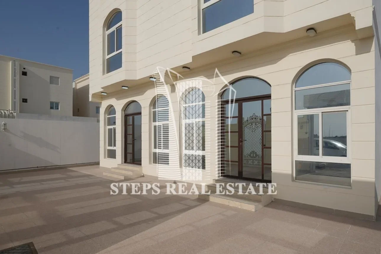 Family Residential  - Not Furnished  - Doha  - Al Thumama  - 7 Bedrooms