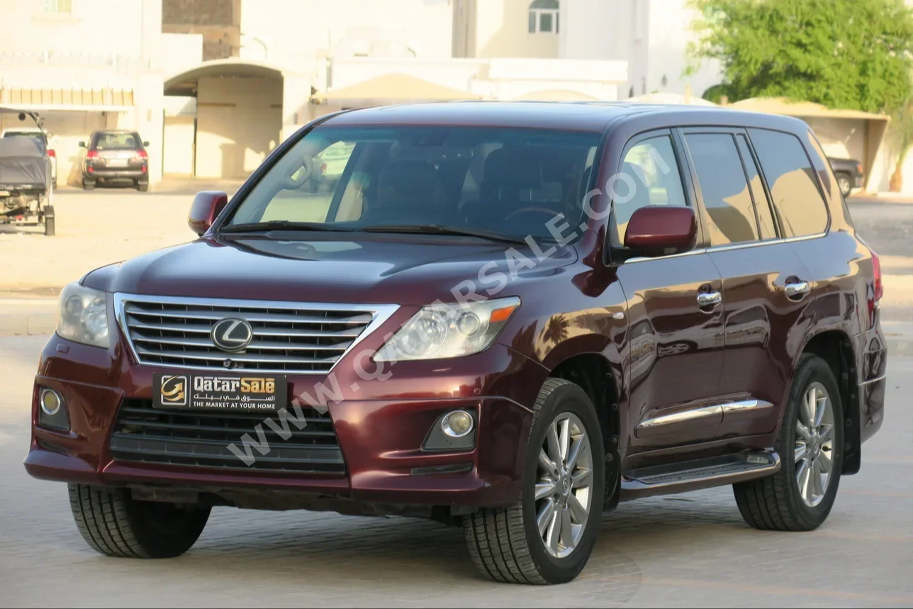 Lexus LX 570 2011 Automatic 184,000 Km 8 Cylinder Four Wheel Drive (4WD) SUV Maroon