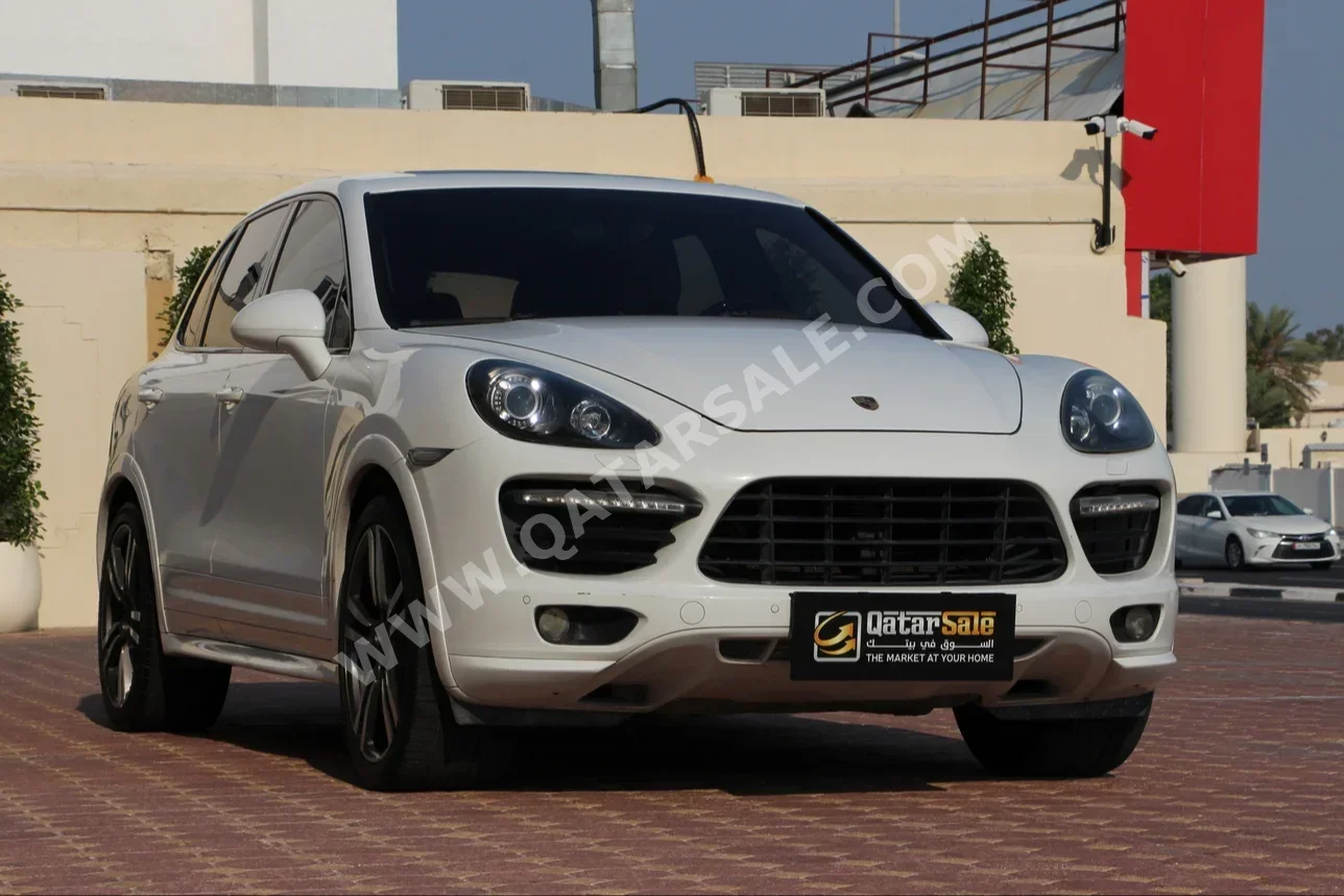 Porsche  Cayenne  GTS  2013  Automatic  265,000 Km  8 Cylinder  Four Wheel Drive (4WD)  SUV  White