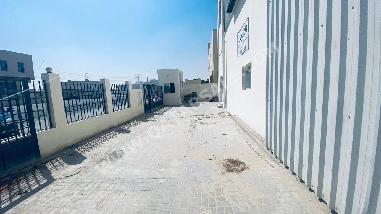 Commercial  - Not Furnished  - Al Wakrah  - Barkit Al Awamer  - 9 Bedrooms