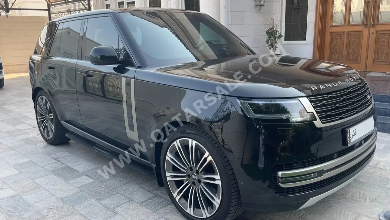 Land Rover  Range Rover  Vogue HSE  2024  Automatic  8,000 Km  6 Cylinder  Four Wheel Drive (4WD)  SUV  Black  With Warranty