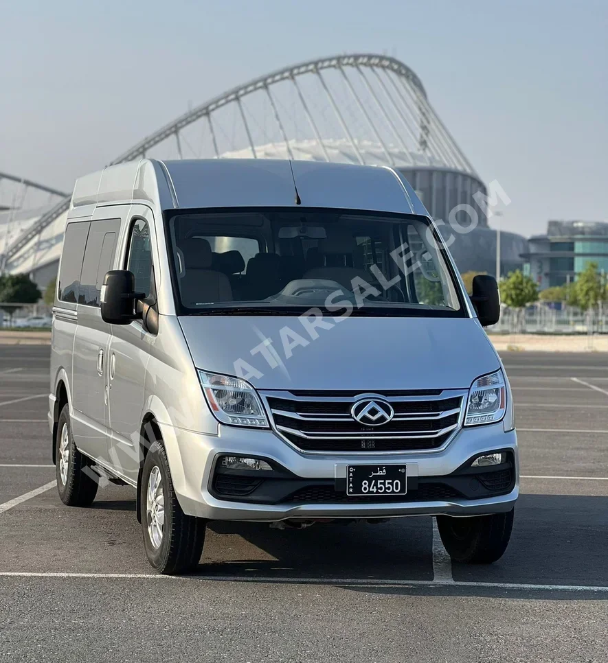 Maxus  V80  2022  Automatic  35,500 Km  4 Cylinder  Front Wheel Drive (FWD)  Van / Bus  Silver  With Warranty