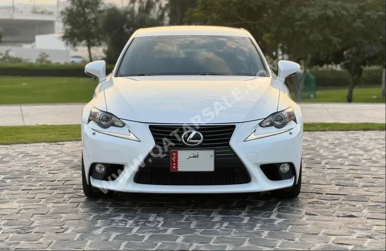 Lexus  IS  350  2014  Automatic  185,000 Km  6 Cylinder  Rear Wheel Drive (RWD)  Sedan  White