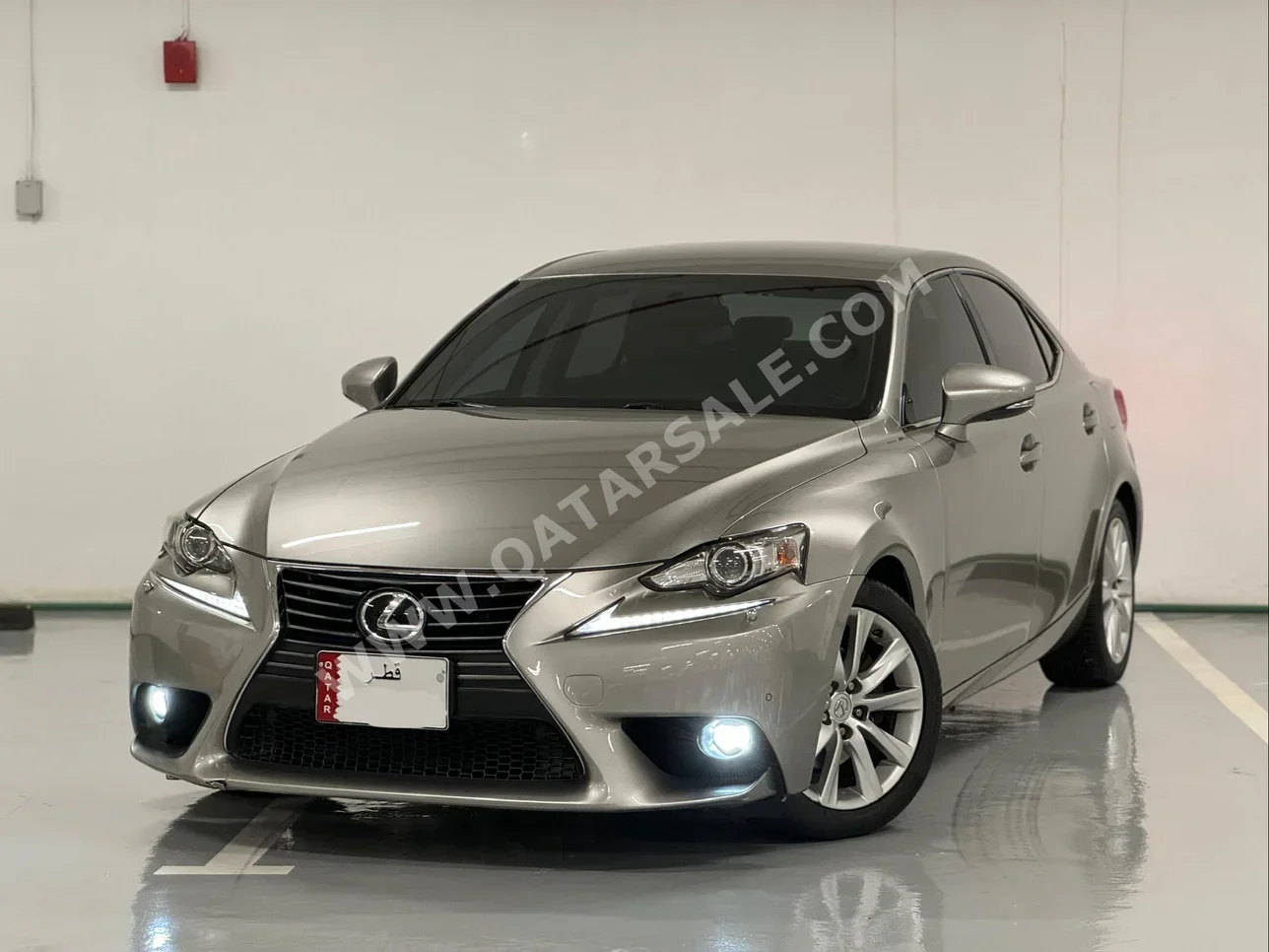 Lexus  IS  250  2015  Automatic  125,000 Km  6 Cylinder  Rear Wheel Drive (RWD)  Sedan  Sonic Titanium