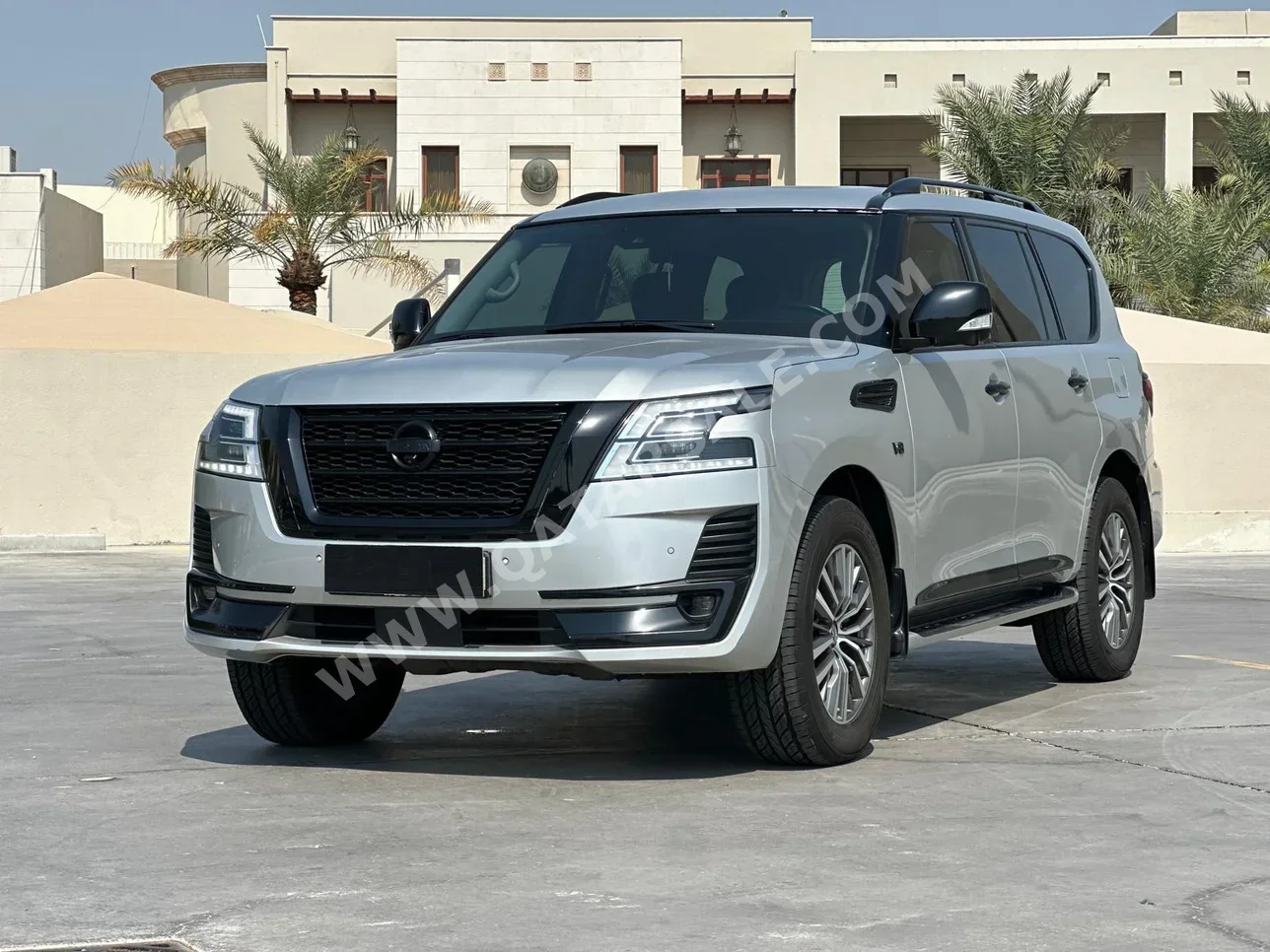 Nissan  Patrol  Platinum  2020  Automatic  71,000 Km  8 Cylinder  Four Wheel Drive (4WD)  SUV  Silver