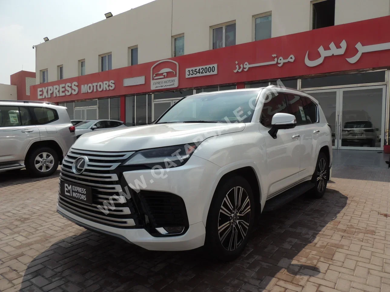 Lexus  LX  600  2023  Automatic  12,000 Km  6 Cylinder  Four Wheel Drive (4WD)  SUV  White  With Warranty