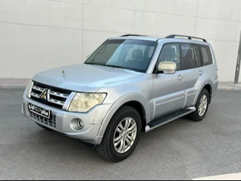 Mitsubishi  Pajero  GLS  2014  Automatic  140,000 Km  6 Cylinder  Four Wheel Drive (4WD)  SUV  Silver