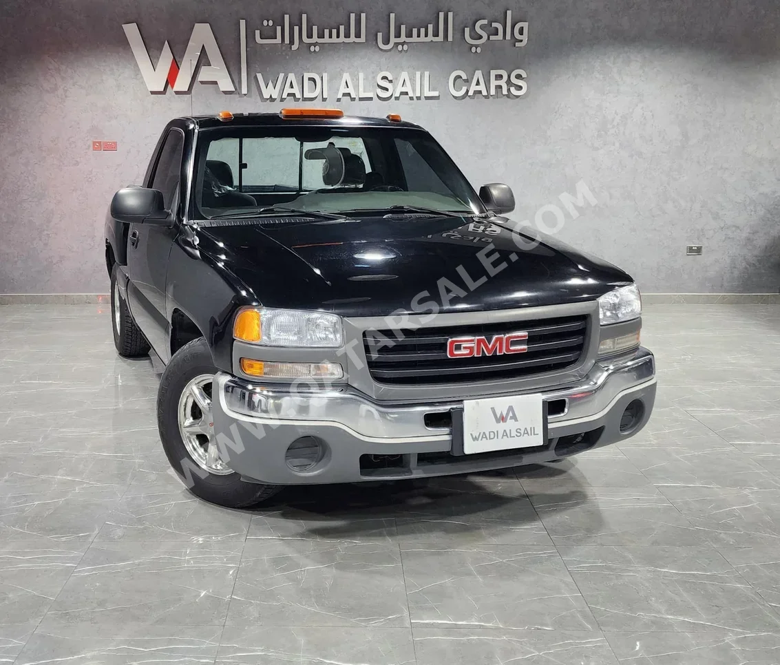 GMC  Sierra  1500  2001  Automatic  154,000 Km  8 Cylinder  Four Wheel Drive (4WD)  Pick Up  Black