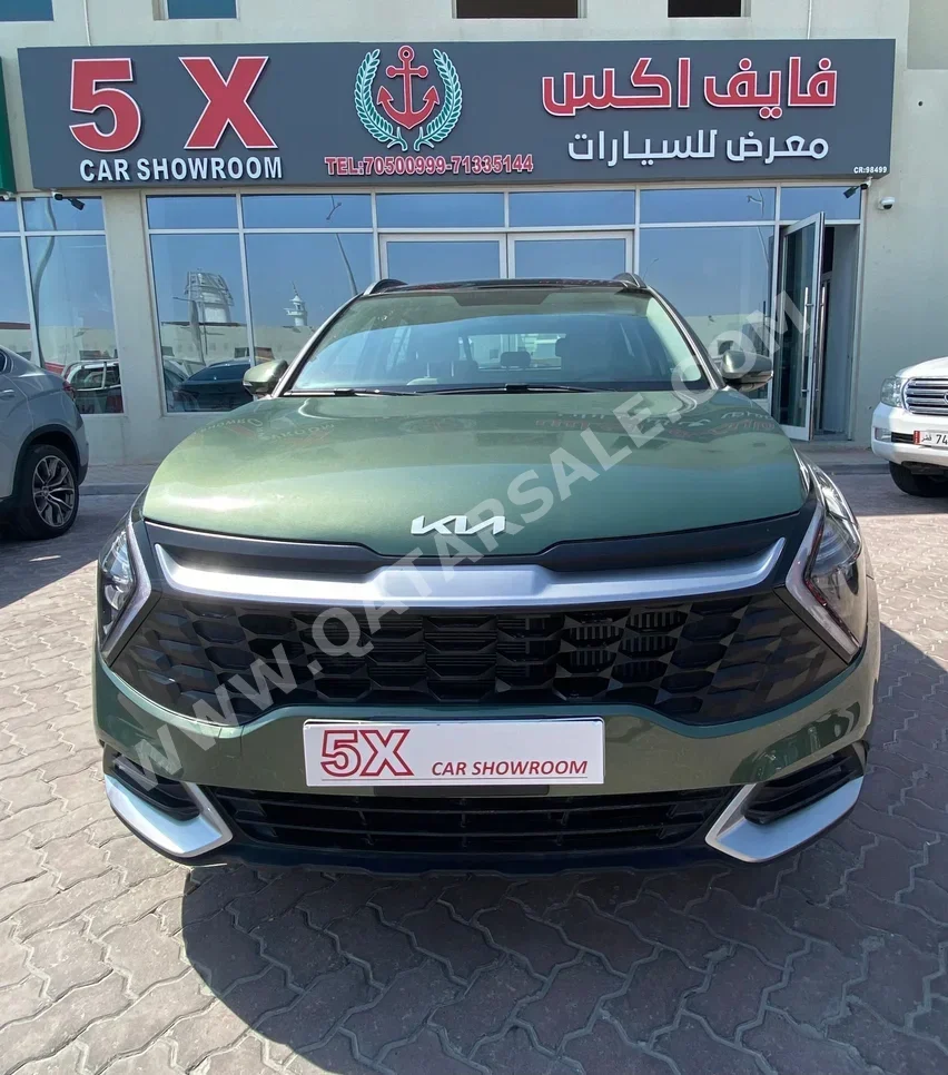 Kia Sportage Green 2023 For Sale in Qatar