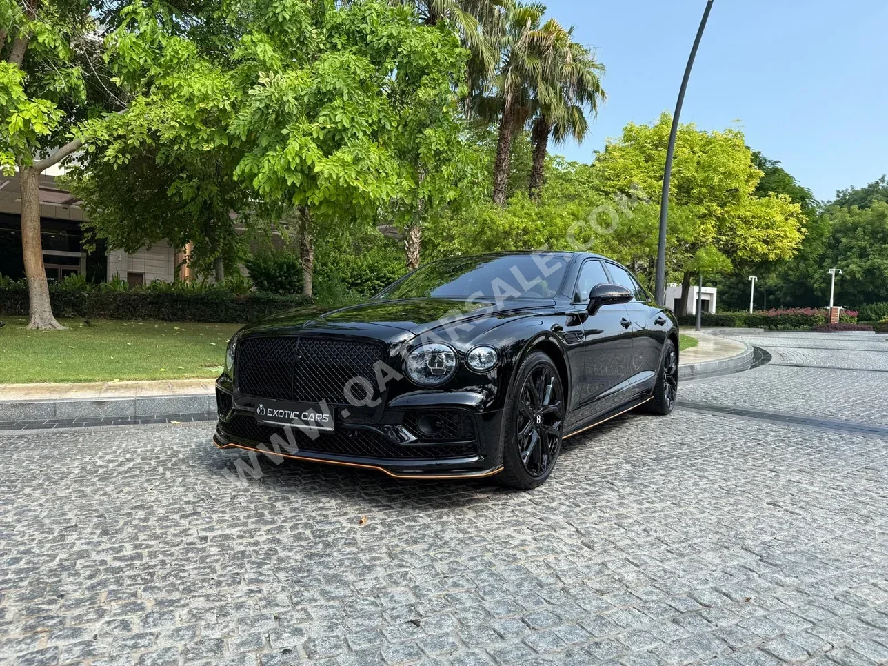 Bentley  Continental  Flying Spur  2024  Automatic  4,000 Km  12 Cylinder  All Wheel Drive (AWD)  Sedan  Black