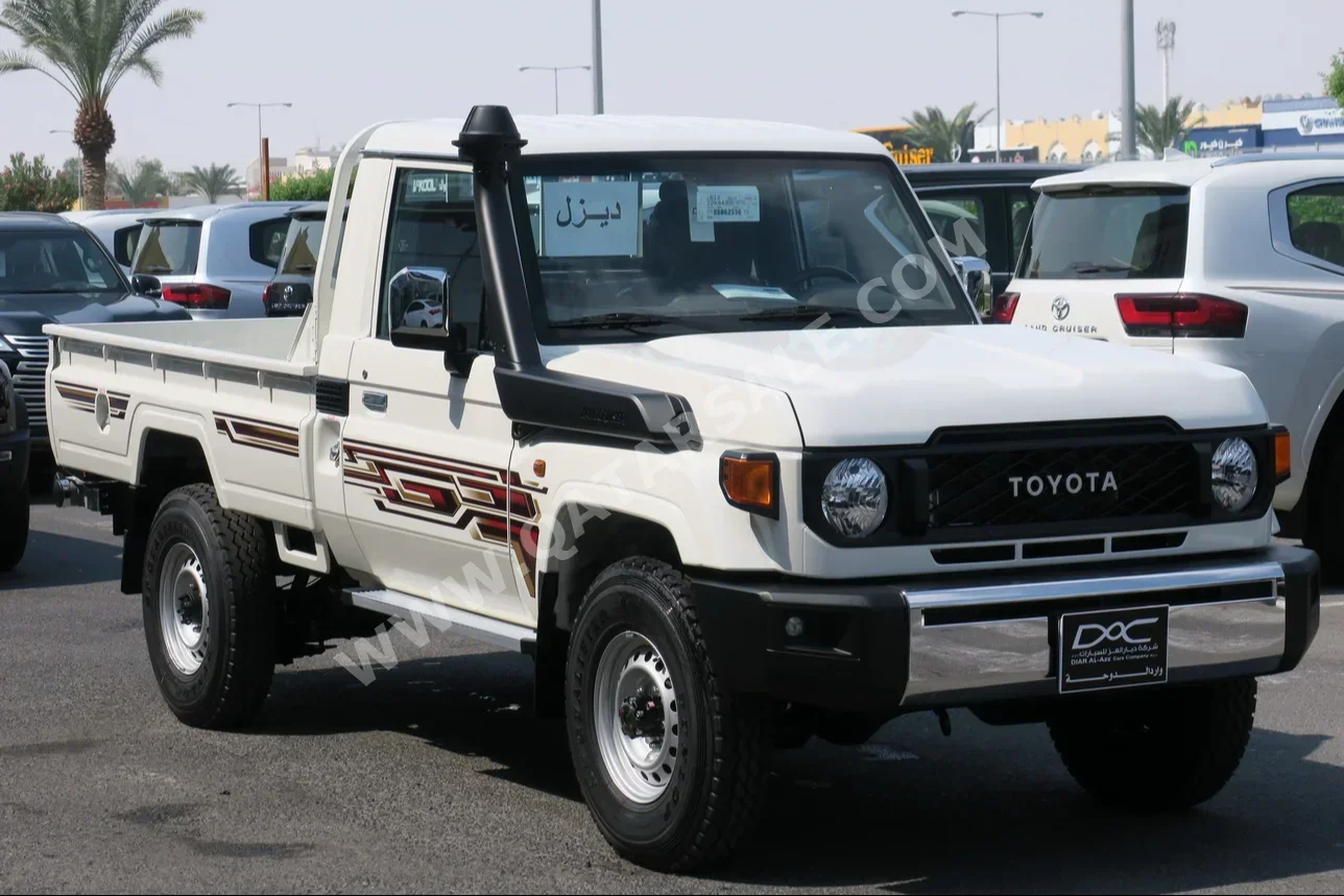 Toyota  Land Cruiser  LX  2024  Manual  0 Km  8 Cylinder  Four Wheel Drive (4WD)  Pick Up  White  With Warranty