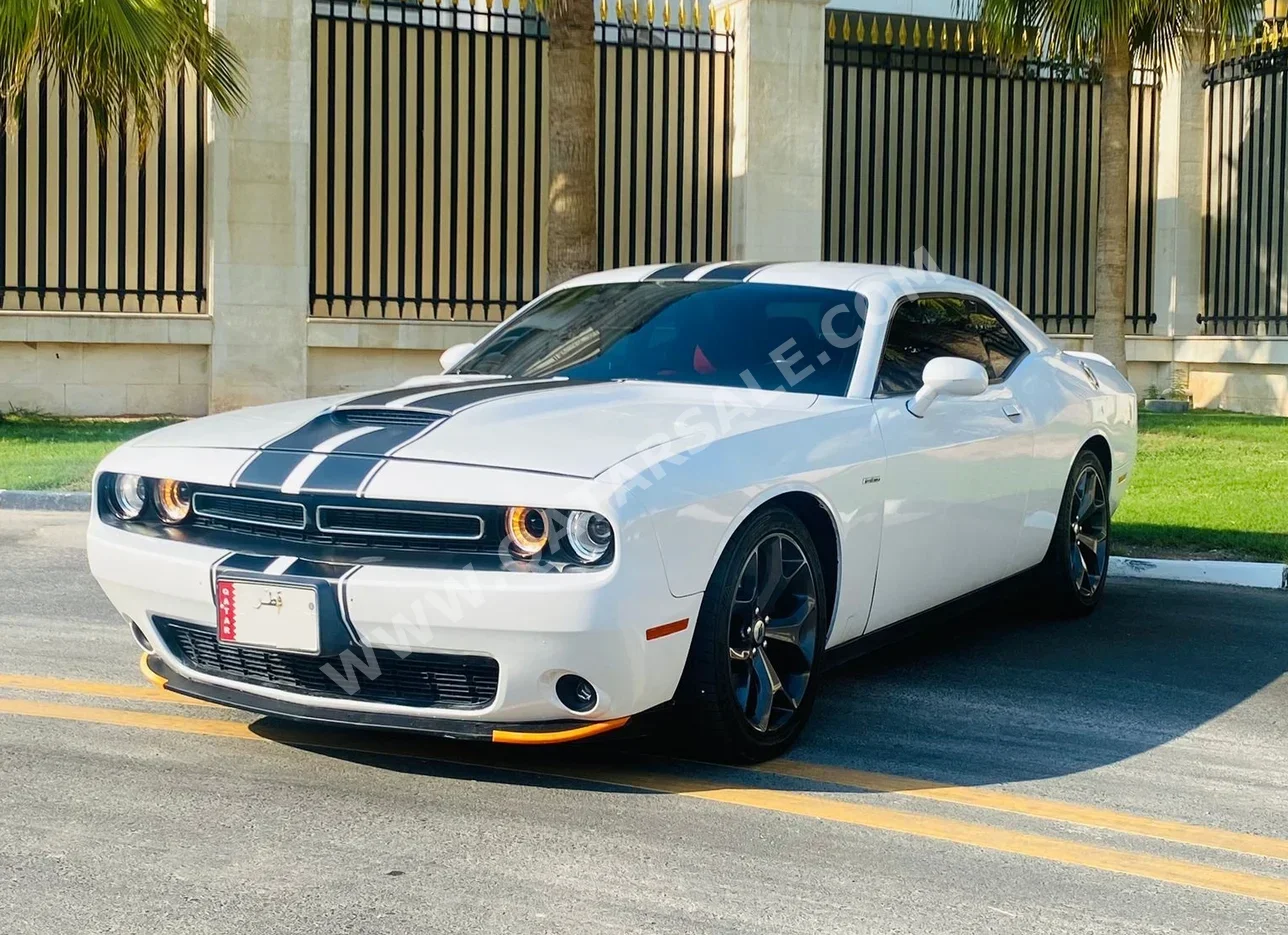 Dodge Challenger R/T White 2019 For Sale in Qatar