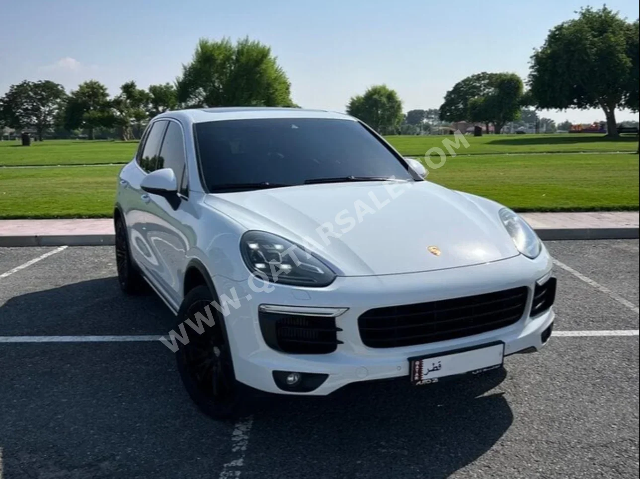 Porsche  Cayenne  S  2016  Automatic  81,000 Km  6 Cylinder  Four Wheel Drive (4WD)  SUV  White