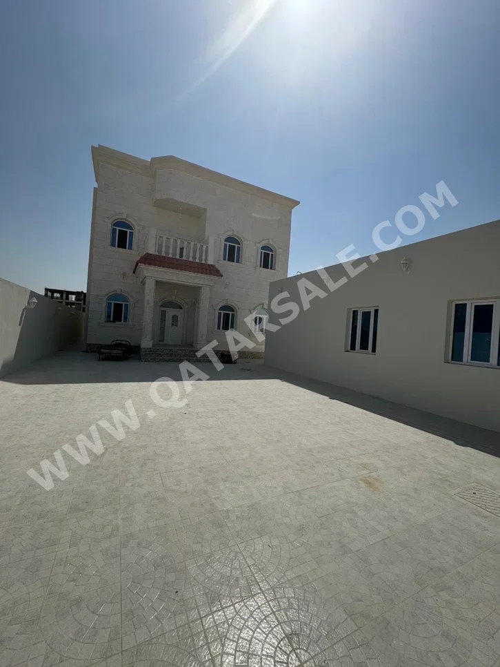 Family Residential  - Not Furnished  - Al Daayen  - Al Khisah  - 8 Bedrooms