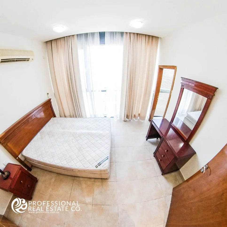 2 Bedrooms  Apartment  in Doha -  Al Sadd  Semi Furnished